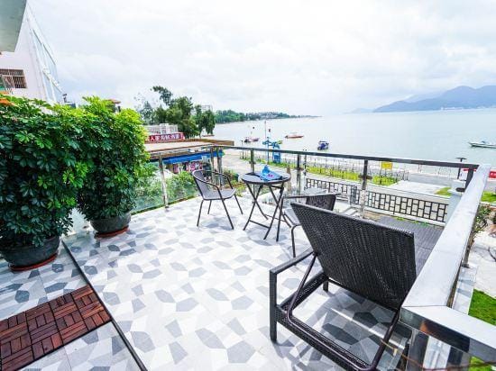 West Lafayette seaview Inn Hotel in Shenzhen