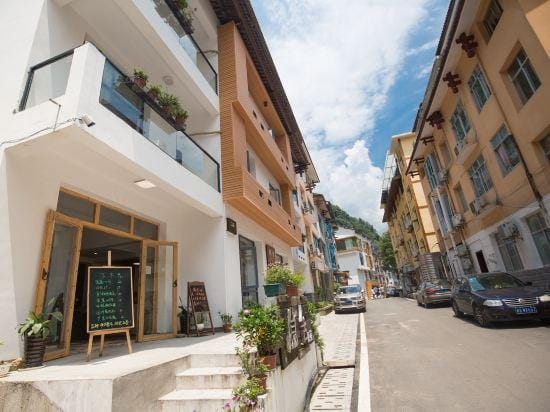 Yinshe Hotel in Hubei