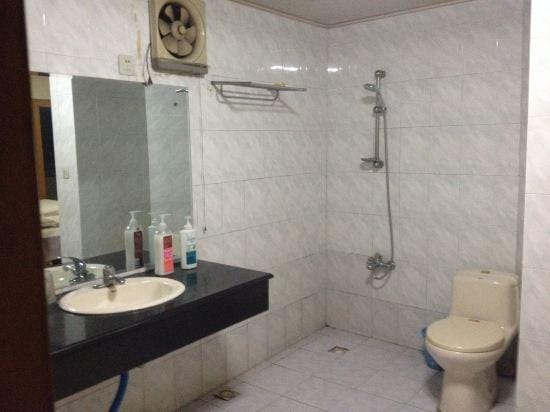 Wenfeng Hostel Hotel in Hangzhou