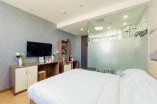 Lefull Youth Community Apartment Hotel in Hangzhou