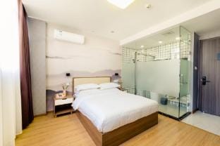 Lefull Youth Community Apartment Hotel in Hangzhou