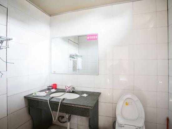 Boyue Hostel Hotel in Hangzhou