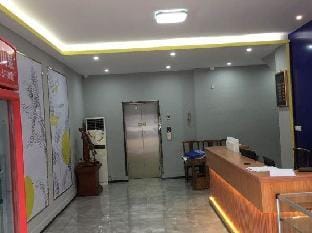 Light Stay · Yuexiang Hotel (Shaoxing Paojiang China Auto City Store) Hotel in Hangzhou