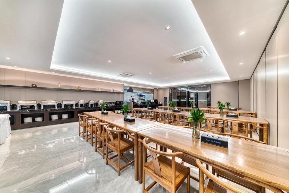M Bomanwan Hotel (Shaoxing Passenger Transport Center Lu Xun Hometown) Hotel in Hangzhou