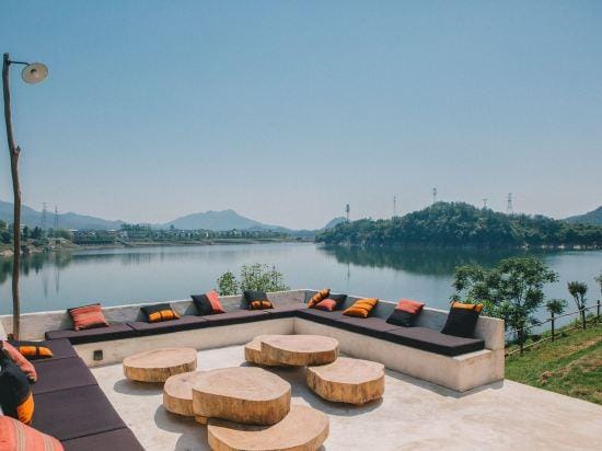 Cipo Qiandao Lake Holiday Homestay Hotel in Hangzhou
