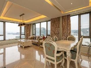 Qiandao Lake Earl Lakeview Apartment Hotel in Hangzhou