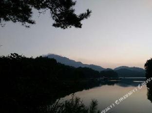 Zuoqian Hostel Hotel in Hangzhou
