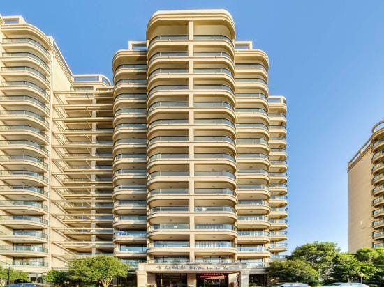 Yihu Holiday Apartment Hotel in Hangzhou