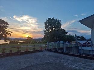 Thousand Island Lake Peninsula camp Hotel in Hangzhou