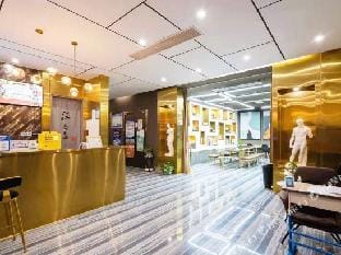 QMAX Baigu Art Hotel (Hangzhou Fuyang Yinhu Metro Station) Hotel in Hangzhou