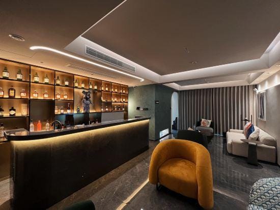 Xihu Qiletang Carbonated Private Hot Spring Homestay Hotel in Hangzhou