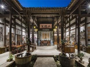 Kaiyuanmanju·Mozhuang (Longmen Ancient Town Store) Hotel in Hangzhou