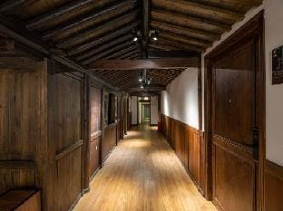 Kaiyuanmanju·Mozhuang (Longmen Ancient Town Store) Hotel in Hangzhou