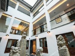 Hangzhou Wuliu Mansion Hotel in Hangzhou