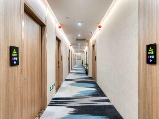 Lixing Hotel (Hangzhou Linping Subway Station Yintaicheng Branch) Hotel in Hangzhou