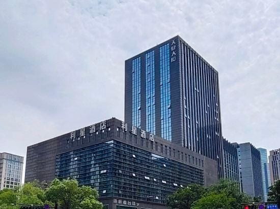 Lixing Hotel (Hangzhou Linping Subway Station Yintaicheng Branch) Hotel in Hangzhou