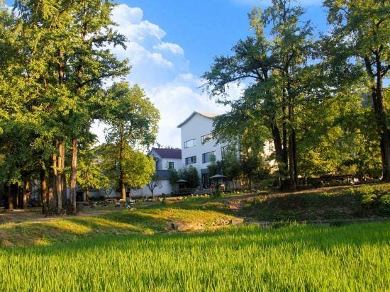 Hangzhou Guzi Mountain Guesthouse Hotel in Hangzhou