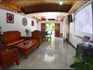 Wangjia Yihao Hostel Hotel in Hangzhou
