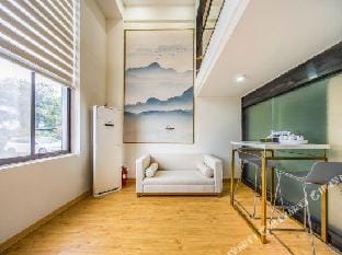 Sweetome Vacation Rentals (Longjing Yanxia Mountain Villa) Hotel in Hangzhou