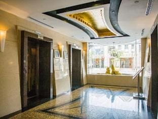 Jinbailan Apartment (Hangzhou West Lake Longxiangqiao Store) Hotel in Hangzhou