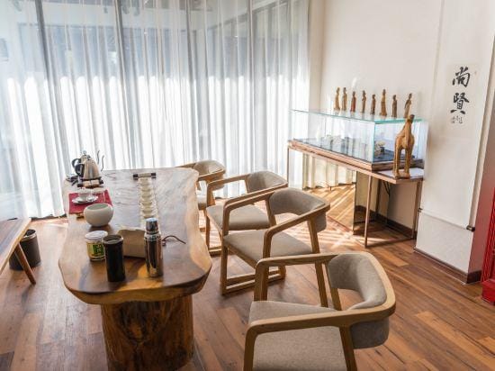 Huacheng Yichu Zen Homestay (Hangzhou Jingshan) Hotel in Hangzhou