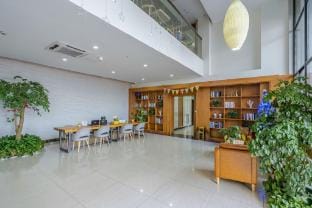 Wangsu Hotel (Binjiang Yintai) Hotel in Hangzhou