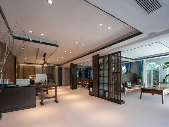 Haiyue Courtyard Homestay (Hangzhou West Lake Branch) Hotel in Hangzhou