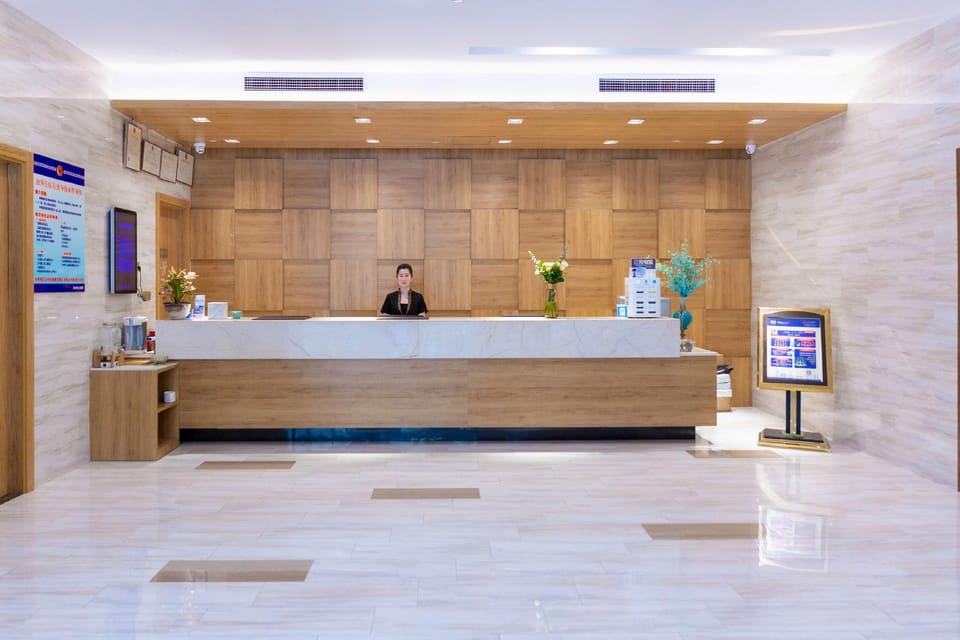 Galaxy Hotel (Hangzhou People Square Metro Station) Hotel in Hangzhou