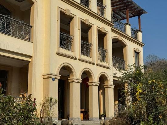 Sangzhu Yishu Hostel Hotel in Hangzhou