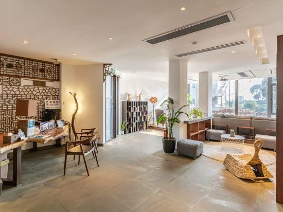 Joyful Resort Hotel in Hangzhou