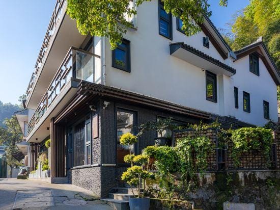 Wuta Xinshe (Hangzhou West Lake) Hotel in Hangzhou