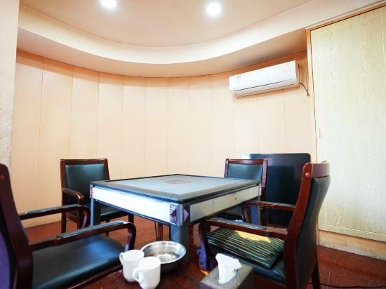 Dawei Concept Hotel (Pingyao Liangzhu Ancient City Ruins Park) Hotel in Hangzhou