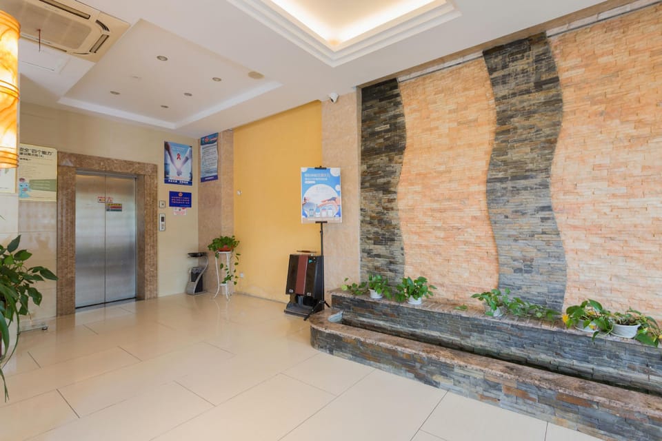 Lidu Business Hotel (Hangzhou Gongwang Street Subway Station) Hotel in Hangzhou