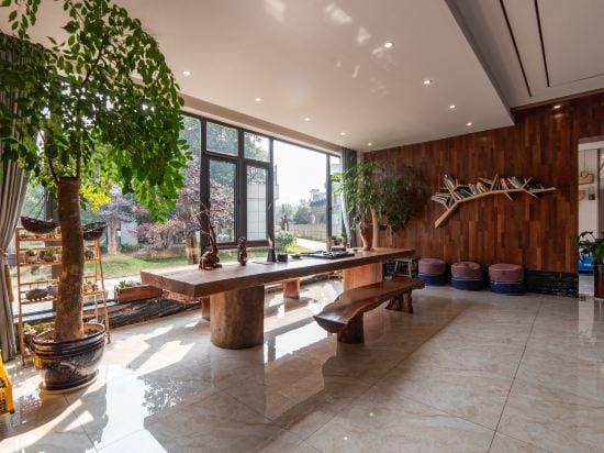 Henon Bamboo Retreats Hotel in Hangzhou