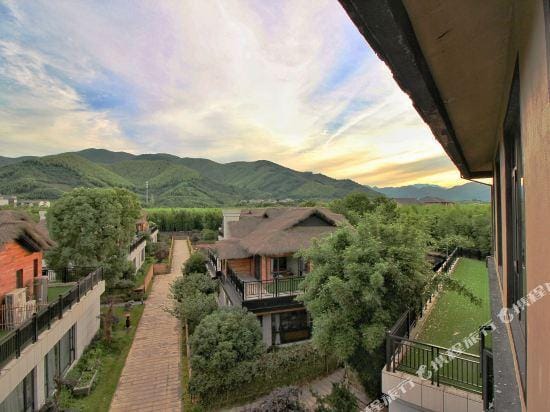 Henon Bamboo Retreats Hotel in Hangzhou