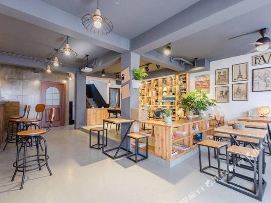Benjamin & Sammy's Hostel Hotel in Hangzhou