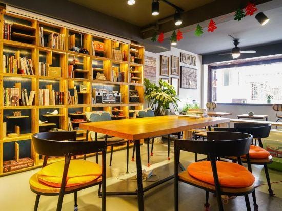 Benjamin & Sammy's Hostel Hotel in Hangzhou