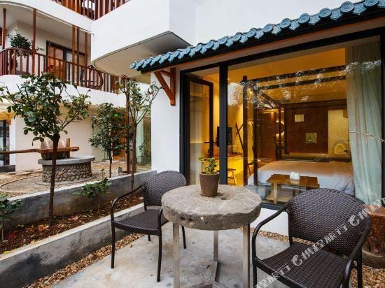Qingtai Boutique Hostel (Hangzhou Leifeng Tower) Hotel in Hangzhou