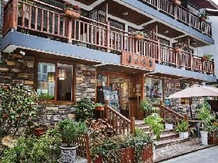 Qinghe Guesthouse Hotel in Hangzhou