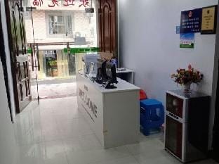 Hangzhou Yanlai B & B Hotel in Hangzhou