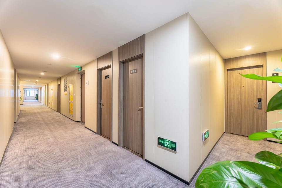 Tongyue Hotel (Hangzhou Alibaba Basixi Park Hangshi University) Hotel in Hangzhou