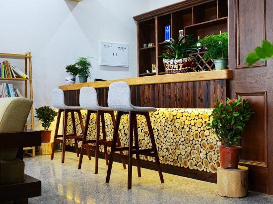 Liuqi Guesthouse Hotel in Hangzhou