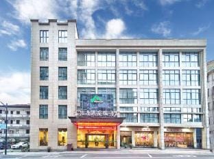 Huayue Songquan Holiday Hotel Lin'an Hotel in Hangzhou
