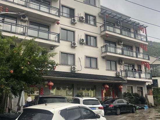 Shuangfuju Farmhouse Hotel in Hangzhou