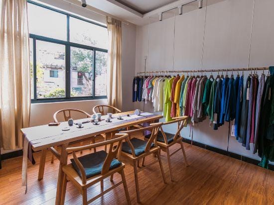 Tianyige Farmhouse Hotel in Hangzhou