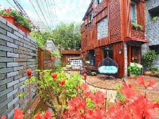 Hangzhou West Lake Yuanjinzhijian Inn Hotel in Hangzhou