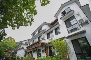 Guyun Holiday Hostel Hotel in Hangzhou