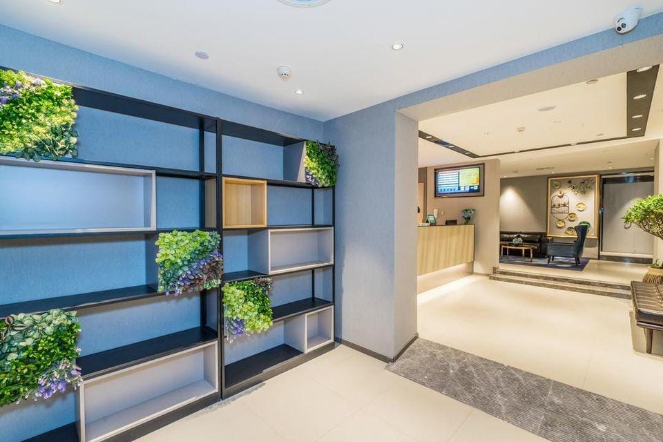 Ease Hotel (Hangzhou West Lake Huanglong Sports Center Wensan Road Branch) Hotel in Hangzhou