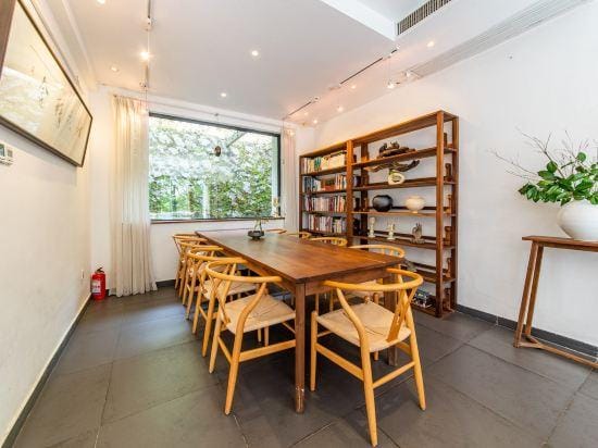 Nianhua Jingshe Guesthouse (West Lake Lingyin Store) Hotel in Hangzhou