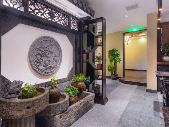 Qingyi Holiday Hostel Hotel in Hangzhou